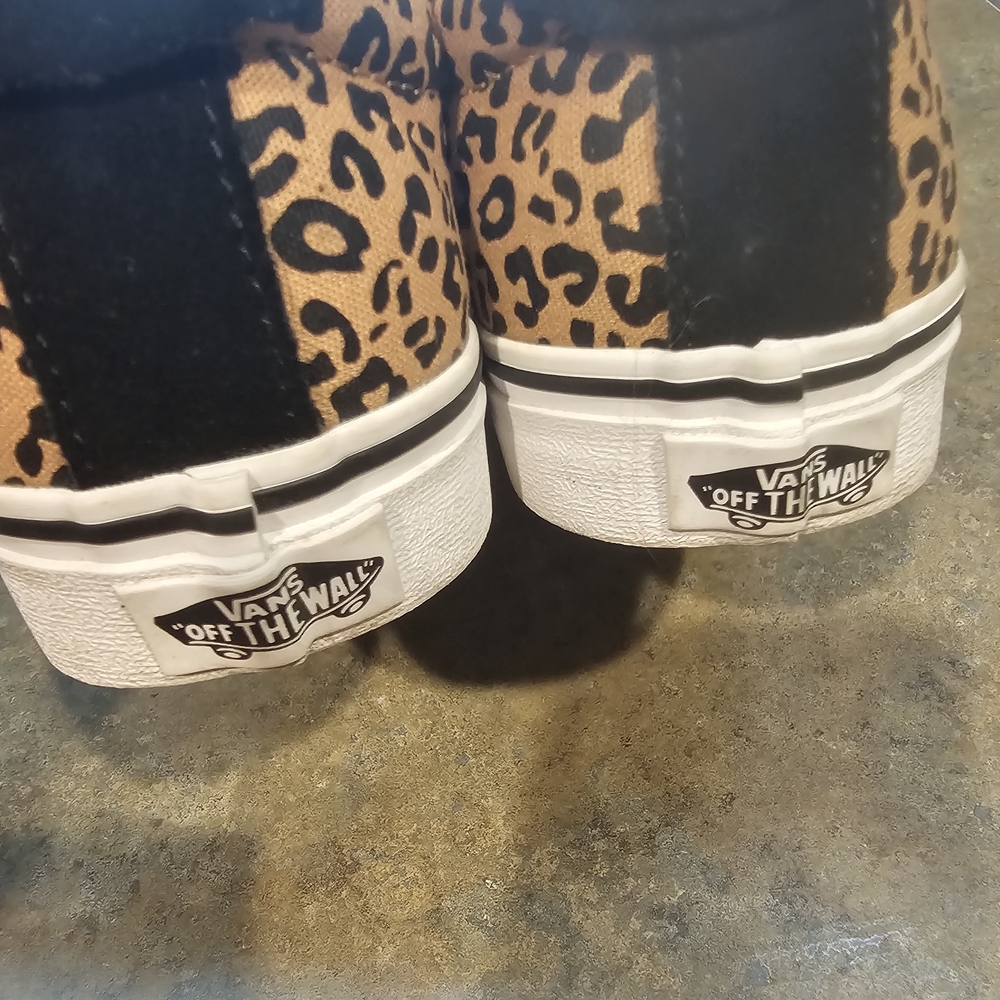 Vans Leopard Print Women's Shoes - Picture 3 of 6